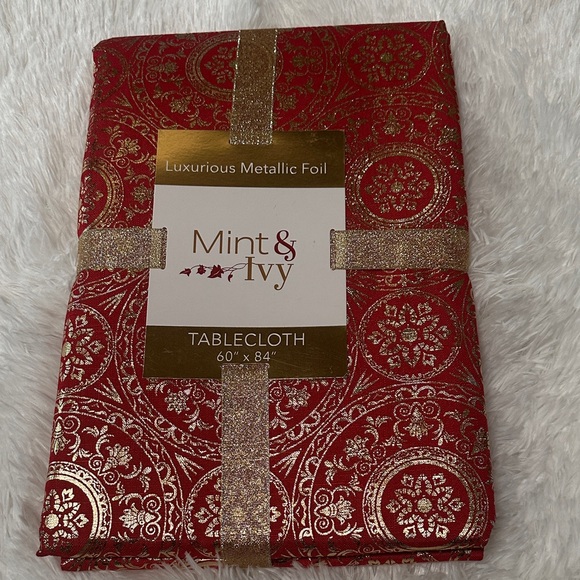 mint & Ivy Other - Red and Gold Tablecloth